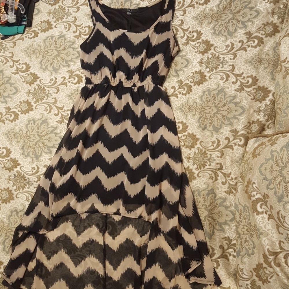 Hi low dress size medium